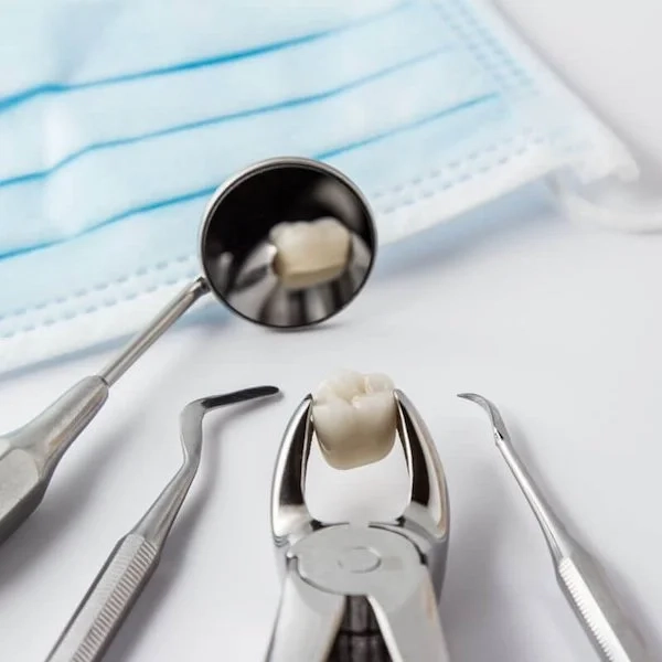 estrazione-dente-del-giudizio